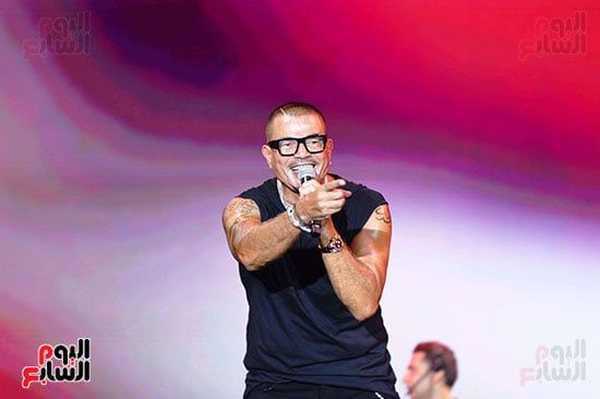 عمرو دياب يبدع علي المسرح