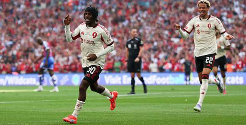 شوط أول مثير بين ليفربول وكريستال بالاس في كأس الدرع الخيرية شوط أول مثير بين ليفربول وكريستال بالاس في كأس الدرع الخيرية