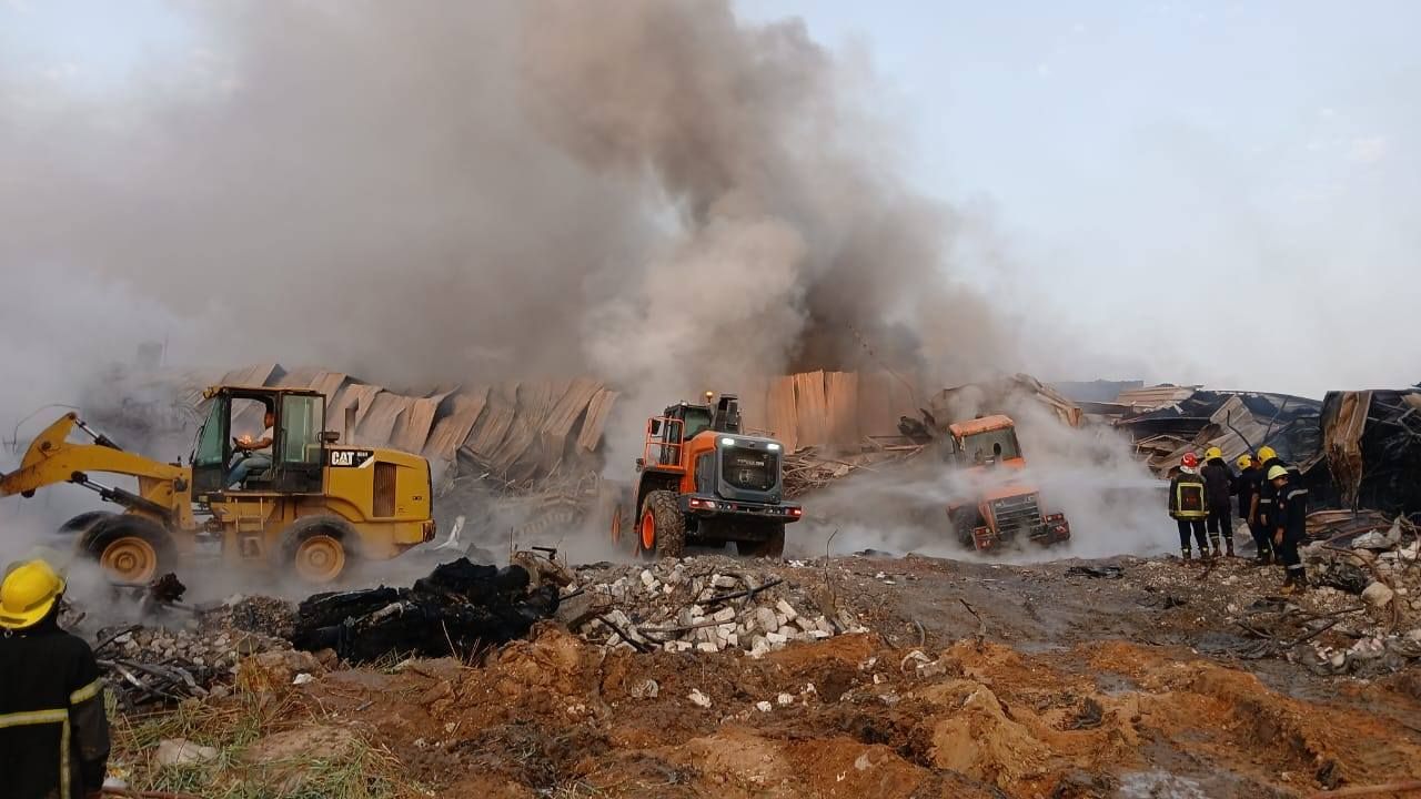 رفع أثار الحريق