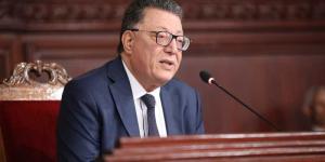رئيس البرلمان في يوم دراسي: من الضروري تعميق النّظر في مشروع تنظيم عقود الشغل ومنع المناولة