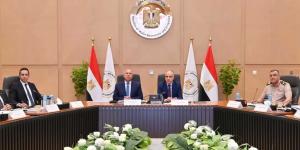 اللجنة العليا لتراخيص الشواطئ تعقد اجتماعا برئاسة وزيرى الري والصناعة والنقل