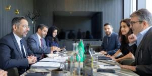 وزير الصناعة يناقش مع شركات دنماركية الفرص الاستثمارية في قطاعي الصناعة والتعدين