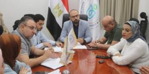 عقد اجتماع لمديرى فرع السويس لمتابعة الأداء تحسين الخدمات