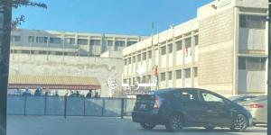 أهالي الإشرفية يطالبون “التربية” عبر "سرايا" بإعادة ساحة مدرسة البنات للطالبات وإخراج سيارات المعلمات