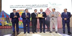 جامعة عين شمس تتألق في مهرجان الفنون الشعبية بمشاركة جامعات القاهرة الكبرى