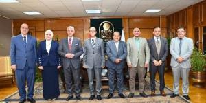 المنشاوي يلتقي نائب رئيس هيئة النيابة الإدارية لتعزيز التعاون