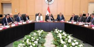 الوزير : لن يُسمح بصرف المخلفات الصناعية في البحر أو داخل باطن الارض