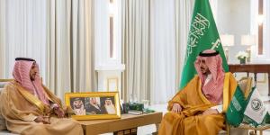 أمير منطقة الجوف يتسلّم التقرير السنوي لجهود فرع وزارة البيئة والمياه والزراعة بالمنطقة