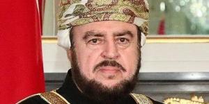 الممثل الخاص لجلالة سلطان عمان يصل الرياض وفي مقدمة مستقبليه نائب أمير المنطقة