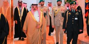 ملك البحرين يغادر الرياض