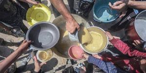هجوم حاد على الرئيس الفرنسي بسبب انتقاد منع إيصال المساعدات لغزة
