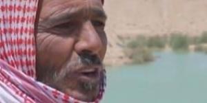 "أسمعه يناديني من الأعماق" ..  مأساة أب مفجوع يلازم ضفاف بركة مائية منذ 11 يومًا بحثًا عن جثمان ابنه