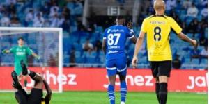 الهلال يُعلن نقل تمبكتي إلى المستشفي