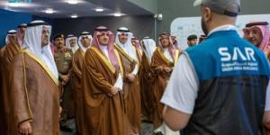 عبدالعزيز بن سعود يتابع سير العمل في مركز العمليات والتحكم بقطار المشاعر المقدسة في مشعر عرفات