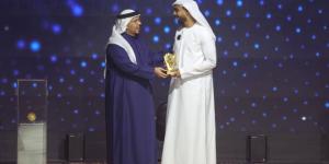2.6 مليار درهم قيمة دوري الإمارات.. شباب الأهلي يحتكر جوائز موسم 2024-2025