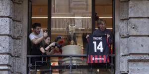 مودريتش مرشح للعب في سوانسي قبل اعتزاله