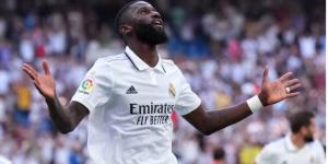 ريال مدريد يقترب من تجديد عقد روديجر حتى 2027