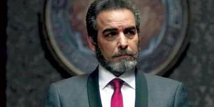 فنانة تهاجم تصرف أحمد عبد العزيز فى تجاهل مصافحه شاب