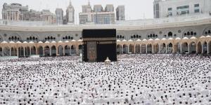 الشيخ أسامة خياط: يدعو لغرس قيم البر والتقوى في الأسرة والمجتمع