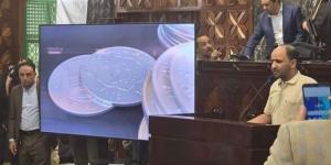 تحذر حكومي من مخطط حوثي لطباعة عملة مزوّرة بقيمة 40 مليار ريال