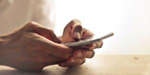 الرقابة الأبوية مقابل تطبيقات المراقبة: ما الفرق الحقيقي؟