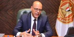 غرامة تصل إلى 200 ألف جنيه للأجنبي الذي يعمل بدون تصريح بدءا من سبتمبر