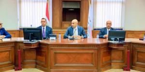 وزير التربية والتعليم يهنئ القيادات التعليمية الجديدة