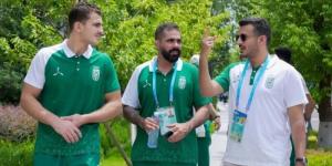باعشن يزور قرية اللاعبين في دورة الألعاب العالمية