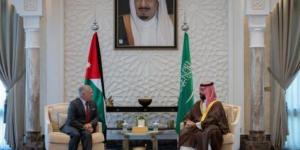 محمد بن سلمان يستقبل العاهل الأردني في نيوم السعودية