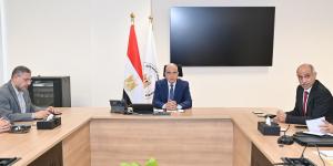 وزير الري يتابع أعمال تطوير منظومة تشغيل السد وصيانة خزان أسوان