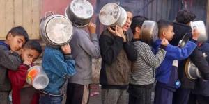الأمم المتحدة تدين استهداف الصحفيين داخل قطاع غزة .. ونتنياهو يتوعد صحيفة ”نيويورك تايمز” لنشرها صورة لطفل فلسطيني يعاني المجاعة