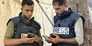 «مراسلون بلا حدود» تندد باغتيال إسرائيل «أنس» و«قريقع»