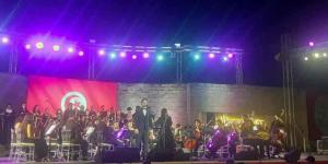 في حفل بمهرجان سوسة كثر فيه الخلط والصخب: حسان الدوس لازال يبحث عن نفسه
