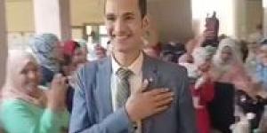 صور .. طلاب التأهيل التربوي ينظمون ممرا شرفيا لـ«حافظ عبد الفتاح»