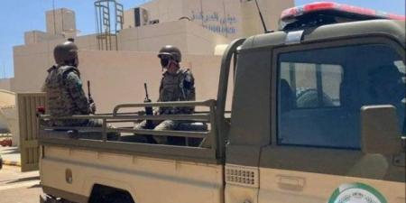 القبض على مخالفَيْن هرّبا قات بـالعارضة