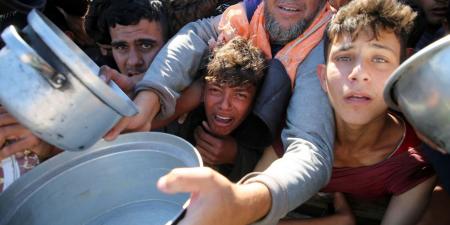 مدير منظمة الصحة العالمية: وضع غزة كارثي ومليونا شخص يعانون من الجوع