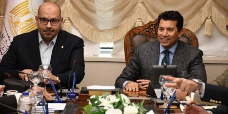 «الأولمبية» تؤكد التنسيق مع "الشباب"بشأن تعديلات قانون الرياضة