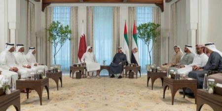 الرئيس الإماراتي يستقبل أمير قطر ويبحثان العلاقات الثنائية
