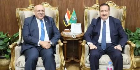 محافظ المنوفية يلتقى وفد الهيئة العامة للاستثمار لبحث سبل تعزيز الفرص الاستثمارية بالمحافظة وترويجها