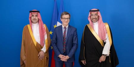 وزير الصناعة والثروة المعدنية يختتم زيارته الرسمية إلى الجمهورية الفرنسية