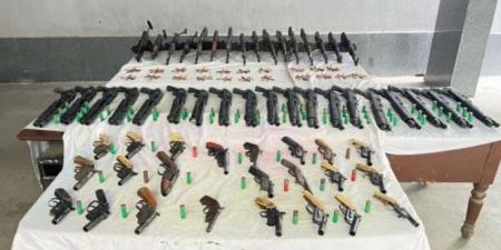 القبض على معلمين الكيف وتجار السلاح في المحافظات