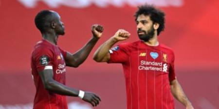 محمد صلاح يكشف حقيقة خلافه مع ساديو ماني