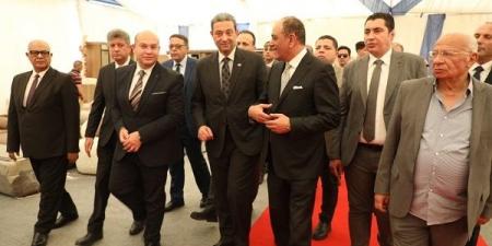 الشهابي ونائب محافظ الجيزة يفتتحان معرض اثاث دمياط ببولاق الدكرور