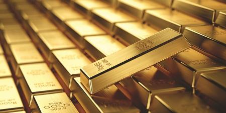 الذهب ينتعش 3 % مع انخفاض الدولار وتقلبات اقتصادية.. والأسهم العالمية ترتفع