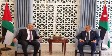 رئيس الوزراء:" التصدي لتهجير الفلسطينيين وتثبيتهم على أرضهم أولوية أردنية قصوى"