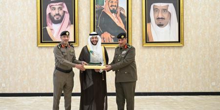 محافظ الطائف يكرّم الجهات المشاركة في برامج وفعاليات أسبوع المرور الثقافية