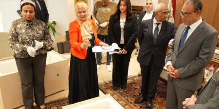 مصر تسترد 25 قطعة أثرية مهربة من أمريكا