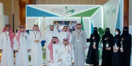 سعود بن نهار يدشن دليل الفرص الاستثمارية بالطائف