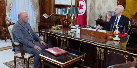 رئيس الجمهورية يؤكد إعادة بناء قطاع النقل العمومي لدى استقباله وزير النقل
