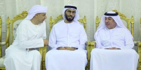 أحمد بن صقر ومحمد بن كايد وسالم بن سلطان يعزون آل العوضي